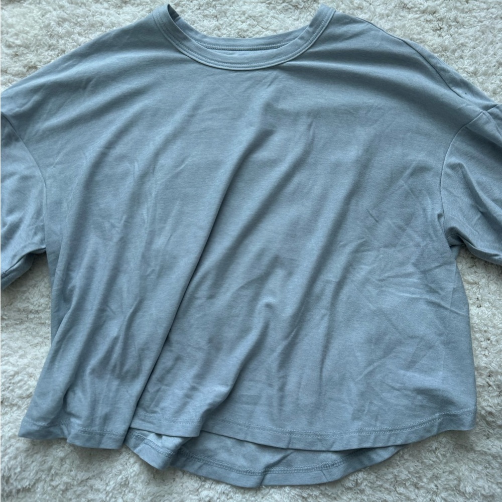 Cropped work out shirt